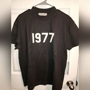 Fear Of God Essentials 1977 Crewneck Cotton T-shirt In Iron (XXS)